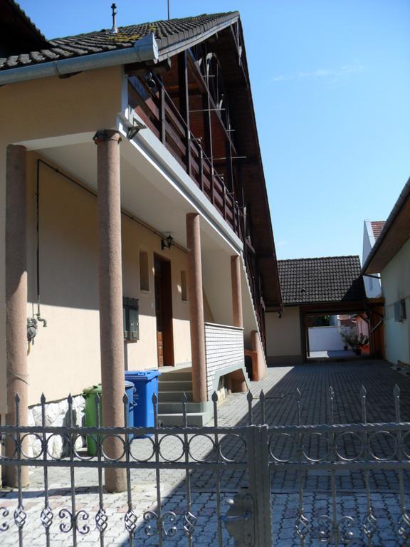 Oázis Apartman Harkány Exterior foto
