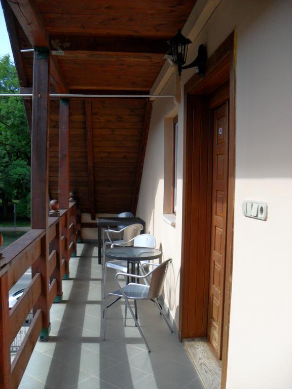 Oázis Apartman Harkány Exterior foto